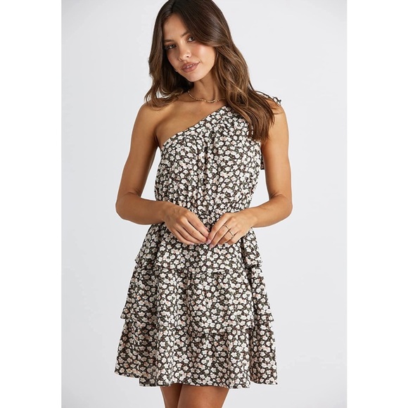 Women's Summer Tie One Shoulder Boho Floral Dress Elastic Waist Ruffle Medium - Picture 1 of 4